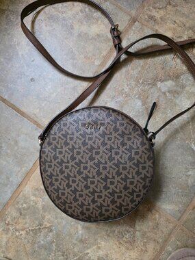 DNKY purse